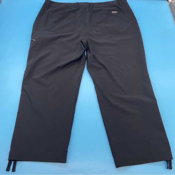 Eddie Bauer Stretch Ripstop Crop Pants with Side Zipper Cargo Pocket Pants 16 - Picture 2 of 6
